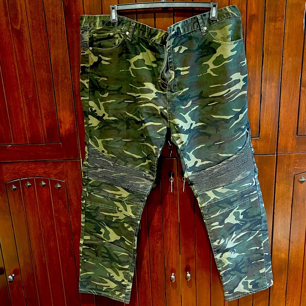 Jeans pants